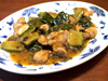 ６月　広東料理　涼瓜炆鶏塊　国産鶏とゴーヤの豆豉（トウチィ）煮込み